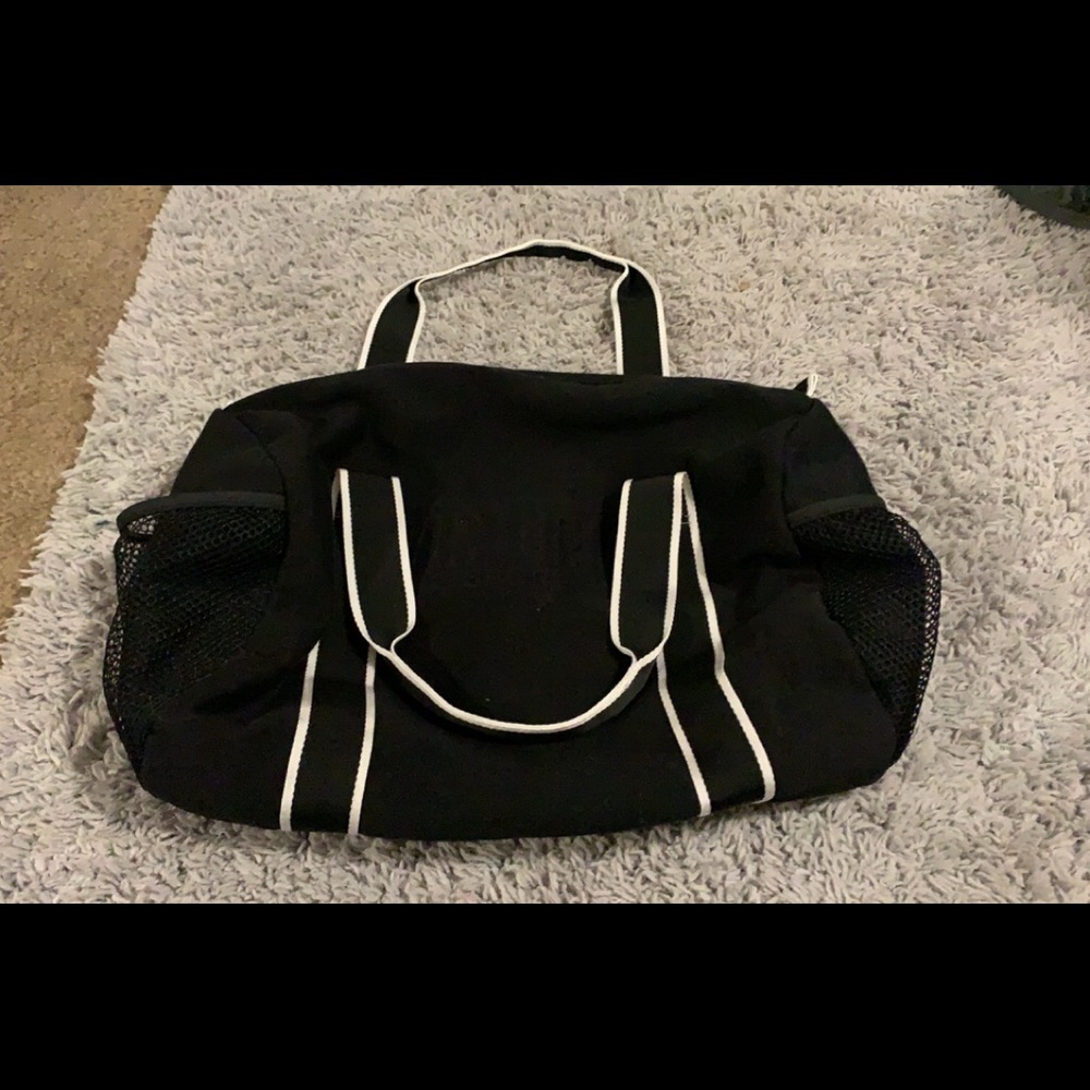 Vs sport duffle bag